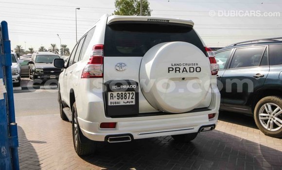 Acheter Import Voiture Toyota Prado Blanc à Import - Dubai, Benin Acheter Import Voiture Toyota Prado Blanc à Import - Dubai, Benin