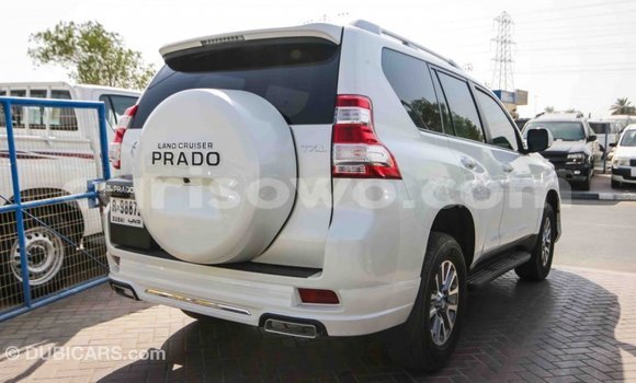 Acheter Import Voiture Toyota Prado Blanc à Import - Dubai, Benin Acheter Import Voiture Toyota Prado Blanc à Import - Dubai, Benin