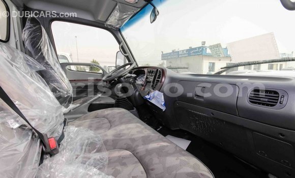 Ra Imported Hyundai Chorus funfun Ọkọ̀ akẹ́rù ńlá in Import - Dubai ni Benin Ra Imported Hyundai Chorus funfun Ọkọ̀ akẹ́rù ńlá in Import - Dubai ni Benin