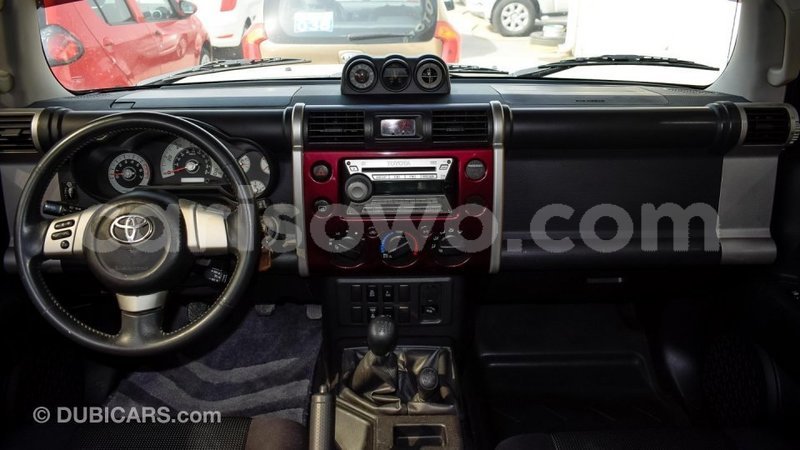 Big with watermark toyota fj cruiser benin import dubai 5998