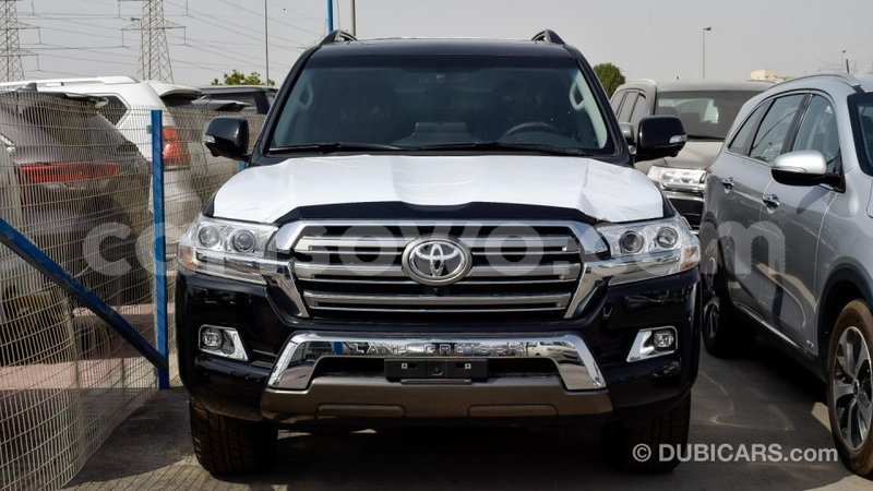 Big with watermark toyota land cruiser benin import dubai 6002