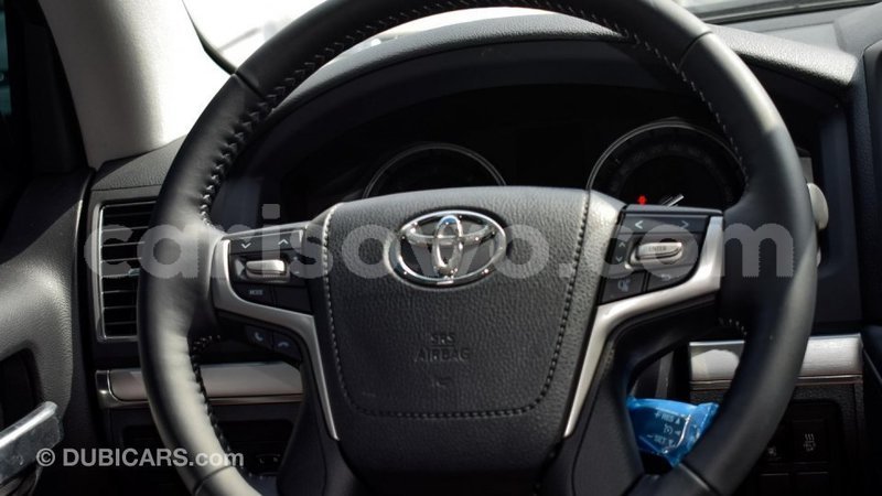 Big with watermark toyota land cruiser benin import dubai 6002