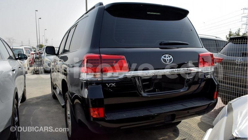 Big with watermark toyota land cruiser benin import dubai 6002