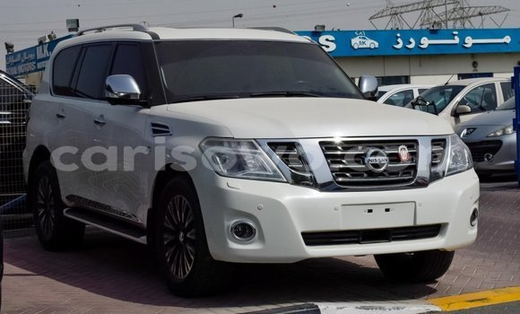 Acheter Import Voiture Nissan Patrol Blanc à Import - Dubai, Benin Acheter Import Voiture Nissan Patrol Blanc à Import - Dubai, Benin