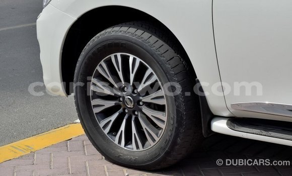 Acheter Import Voiture Nissan Patrol Blanc à Import - Dubai, Benin Acheter Import Voiture Nissan Patrol Blanc à Import - Dubai, Benin