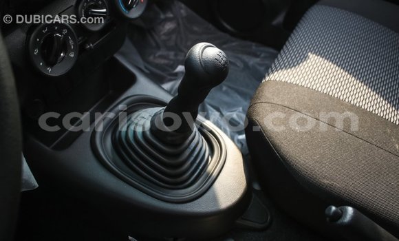 Acheter Import Voiture Toyota Hilux Noir à Import - Dubai, Benin Acheter Import Voiture Toyota Hilux Noir à Import - Dubai, Benin