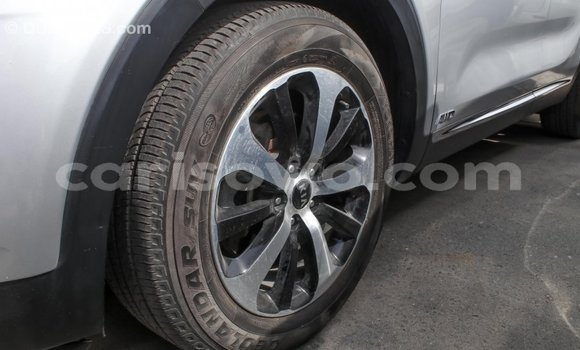 Acheter Import Voiture Kia Sorento Autre à Import - Dubai, Benin Acheter Import Voiture Kia Sorento Autre à Import - Dubai, Benin