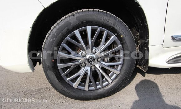 Buy Import Toyota Land Cruiser White Car in Import - Dubai in Benign Buy Import Toyota Land Cruiser White Car in Import - Dubai in Benign