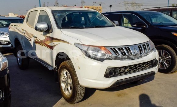 Ra Imported Mitsubishi L200 funfun Ọkọ̀ in Import - Dubai ni Benin Ra Imported Mitsubishi L200 funfun Ọkọ̀ in Import - Dubai ni Benin