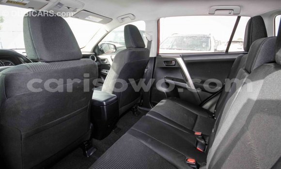 Ra Imported Toyota HiAce Red Ọkọ̀ akẹ́rù ńlá in Import - Dubai ni Benin Ra Imported Toyota HiAce Red Ọkọ̀ akẹ́rù ńlá in Import - Dubai ni Benin