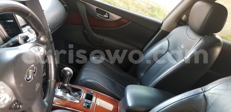 Big with watermark infiniti fx benin cotonou 6038