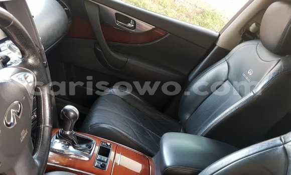 Acheter Occasion Voiture Infiniti FX Bleu à Cotonou, Benin Acheter Occasion Voiture Infiniti FX Bleu à Cotonou, Benin