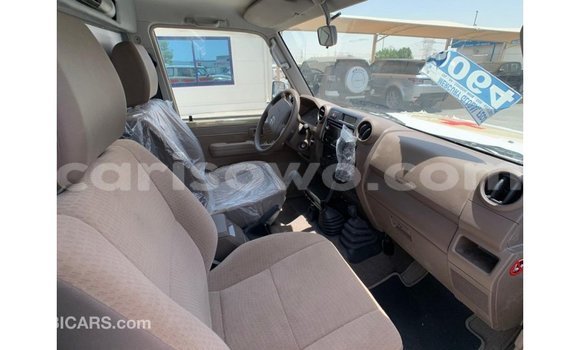 Sayi Imported Toyota Land Cruiser M Mota in Import - Dubai a Benin Sayi Imported Toyota Land Cruiser M Mota in Import - Dubai a Benin