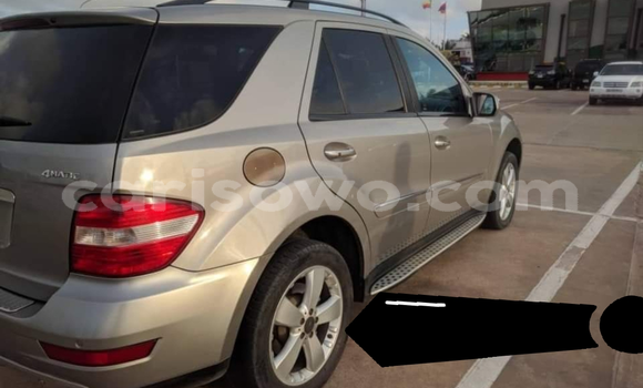 Ra Àlòkù Mercedes-Benz ML–Class Brown Ọkọ̀ in Cotonou ni Benin Ra Àlòkù Mercedes-Benz ML–Class Brown Ọkọ̀ in Cotonou ni Benin