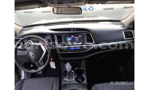 Acheter Import Voiture Toyota Highlander Autre à Import - Dubai, Benin Acheter Import Voiture Toyota Highlander Autre à Import - Dubai, Benin