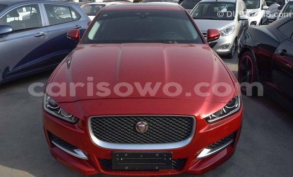 Acheter Import Voiture Jaguar XE Rouge à Import - Dubai, Benin Acheter Import Voiture Jaguar XE Rouge à Import - Dubai, Benin