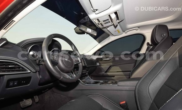 Acheter Import Voiture Jaguar XE Rouge à Import - Dubai, Benin Acheter Import Voiture Jaguar XE Rouge à Import - Dubai, Benin