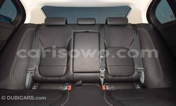 Acheter Import Voiture Jaguar XE Rouge à Import - Dubai, Benin Acheter Import Voiture Jaguar XE Rouge à Import - Dubai, Benin