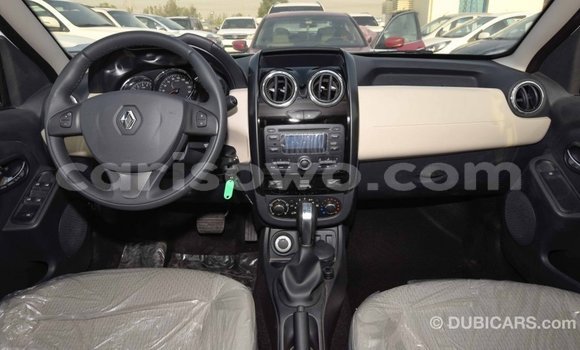 Acheter Import Voiture Renault Duster Blanc à Import - Dubai, Benin Acheter Import Voiture Renault Duster Blanc à Import - Dubai, Benin