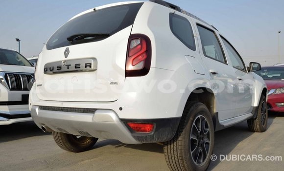 Acheter Import Voiture Renault Duster Blanc à Import - Dubai, Benin Acheter Import Voiture Renault Duster Blanc à Import - Dubai, Benin