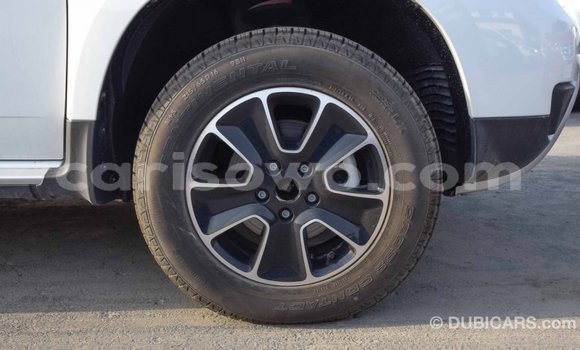Acheter Import Voiture Renault Duster Blanc à Import - Dubai, Benin Acheter Import Voiture Renault Duster Blanc à Import - Dubai, Benin