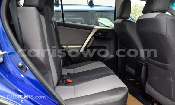 Ra Imported Toyota HiAce Blue Ọkọ̀ akẹ́rù ńlá in Import - Dubai ni Benin Ra Imported Toyota HiAce Blue Ọkọ̀ akẹ́rù ńlá in Import - Dubai ni Benin