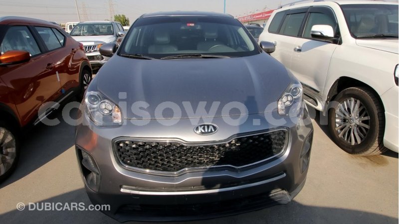 Big with watermark kia sportage benin import dubai 6087