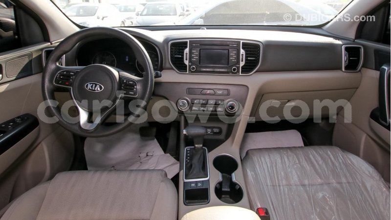 Big with watermark kia sportage benin import dubai 6087