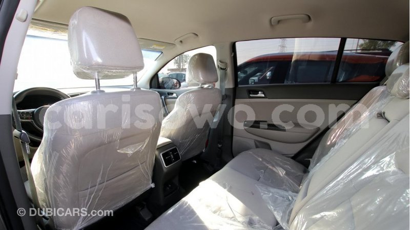 Big with watermark kia sportage benin import dubai 6087