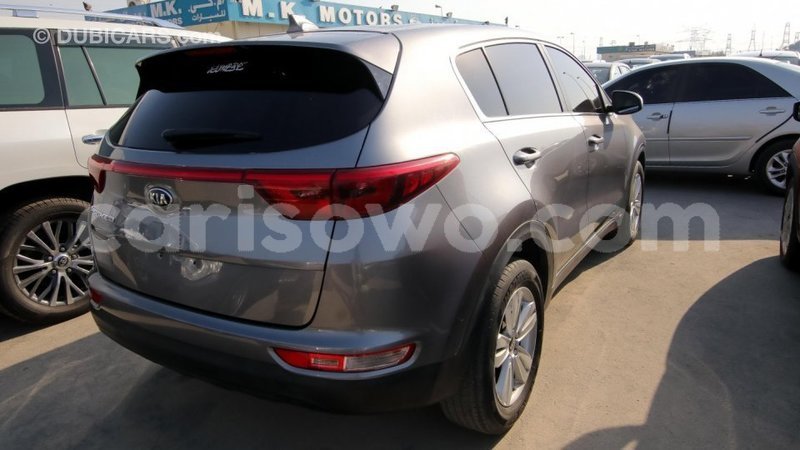 Big with watermark kia sportage benin import dubai 6087