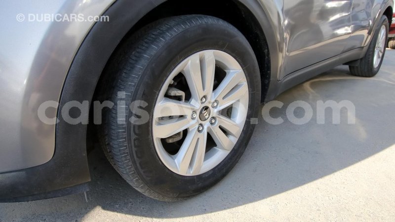 Big with watermark kia sportage benin import dubai 6087