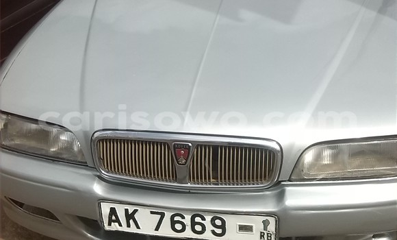 Sayi Na hannu Rover 600 Azurfa Mota in Cotonou a Benin