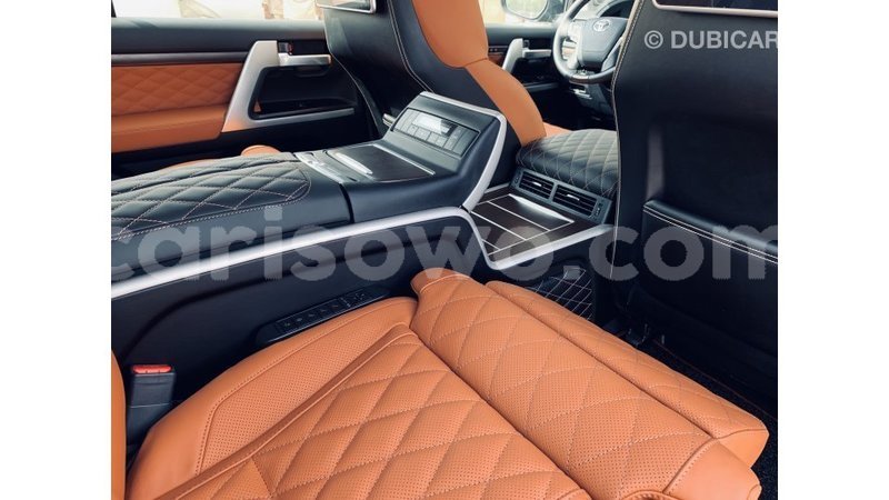 Big with watermark toyota land cruiser benin import dubai 6096