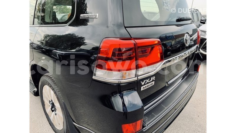 Big with watermark toyota land cruiser benin import dubai 6096