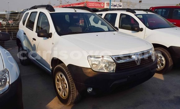 Acheter Import Voiture Renault Duster Blanc à Import - Dubai, Benin Acheter Import Voiture Renault Duster Blanc à Import - Dubai, Benin