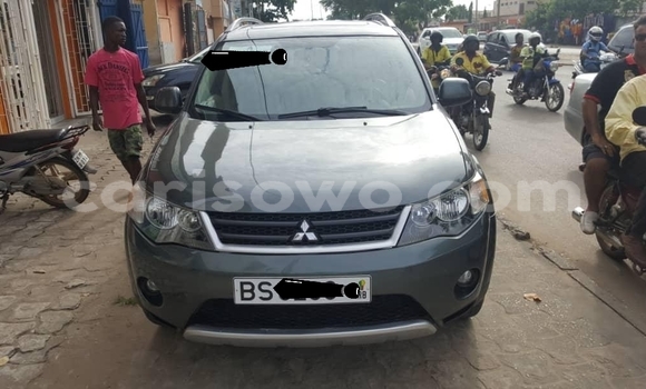 Ra Àlòkù Mitsubishi Outlander Silver Ọkọ̀ in Cotonou ni Benin Ra Àlòkù Mitsubishi Outlander Silver Ọkọ̀ in Cotonou ni Benin