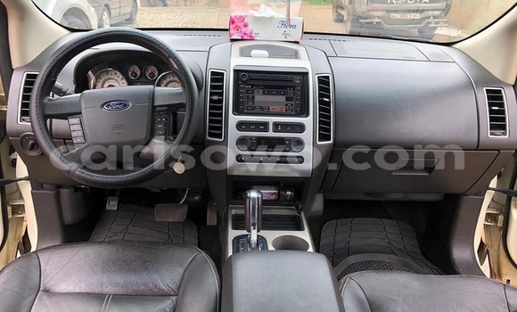 Acheter Occasion Voiture Ford Edge Blanc à Cotonou, Benin Acheter Occasion Voiture Ford Edge Blanc à Cotonou, Benin