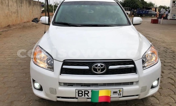 Acheter Occasion Voiture Toyota RAV4 Blanc à Cotonou, Benin Acheter Occasion Voiture Toyota RAV4 Blanc à Cotonou, Benin