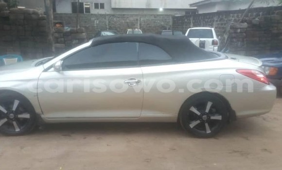 Acheter Occasion Voiture Toyota Solara Gris à Cotonou, Benin Acheter Occasion Voiture Toyota Solara Gris à Cotonou, Benin