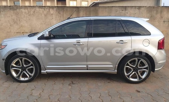 Acheter Occasion Voiture Ford Edge Gris à Cotonou, Benin Acheter Occasion Voiture Ford Edge Gris à Cotonou, Benin