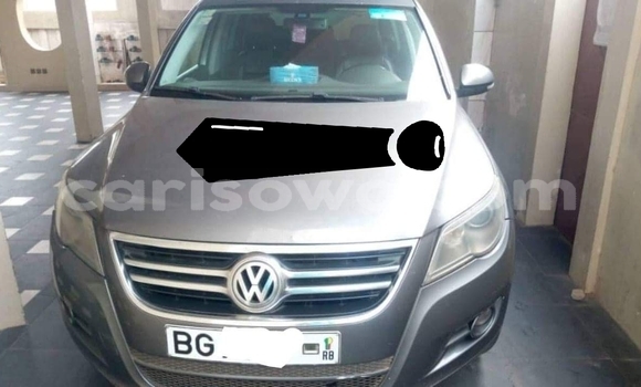Acheter Occasion Voiture Volkswagen Tiguan Marron à Cotonou, Benin Acheter Occasion Voiture Volkswagen Tiguan Marron à Cotonou, Benin