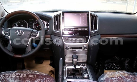 Sayi Imported Toyota Land Cruiser Black Mota in Import - Dubai a Benin Sayi Imported Toyota Land Cruiser Black Mota in Import - Dubai a Benin