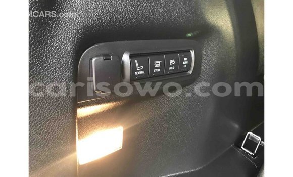 Acheter Import Voiture Ford Explorer Autre à Import - Dubai, Benin Acheter Import Voiture Ford Explorer Autre à Import - Dubai, Benin