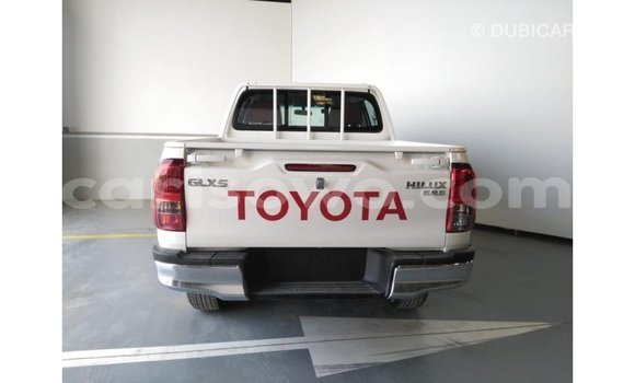 Buy Import Toyota Hilux White Car in Import - Dubai in Benign Buy Import Toyota Hilux White Car in Import - Dubai in Benign