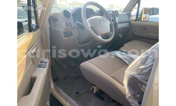 Ra Imported Toyota Land Cruiser Alagara Ọkọ̀ in Import - Dubai ni Benin Ra Imported Toyota Land Cruiser Alagara Ọkọ̀ in Import - Dubai ni Benin