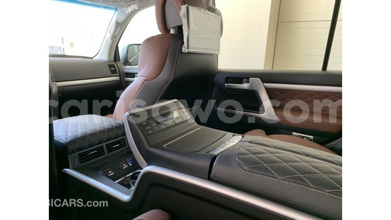 Big with watermark toyota land cruiser benin import dubai 6170