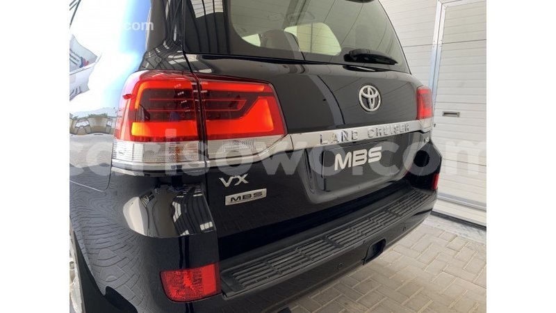 Big with watermark toyota land cruiser benin import dubai 6170