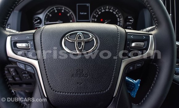 Buy Import Toyota Land Cruiser White Car in Import - Dubai in Benign Buy Import Toyota Land Cruiser White Car in Import - Dubai in Benign