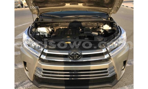 Acheter Import Voiture Toyota Highlander Autre à Import - Dubai, Benin Acheter Import Voiture Toyota Highlander Autre à Import - Dubai, Benin