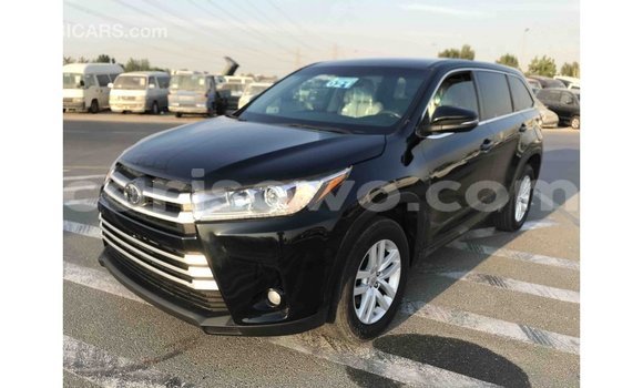 Acheter Import Voiture Toyota Highlander Noir à Import - Dubai, Benin Acheter Import Voiture Toyota Highlander Noir à Import - Dubai, Benin